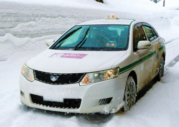 只見雪んこタクシー