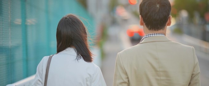 職場でバレないアプローチ方法6選 社内恋愛のng行動や体験談も紹介 男女対応 ペアフルコラム 職場でバレないアプローチ方法6選 社内恋愛のng行動や体験談も紹介 男女対応 ペアフルコラム