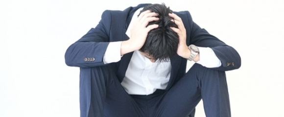 一人も出会えなくて頭を抱えた男性