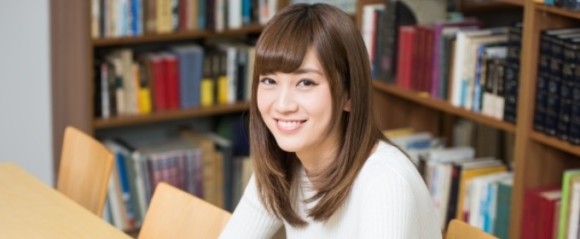 宣材写真のような容姿の女性が多い