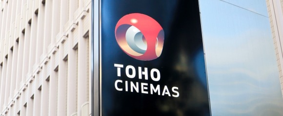 映画館前