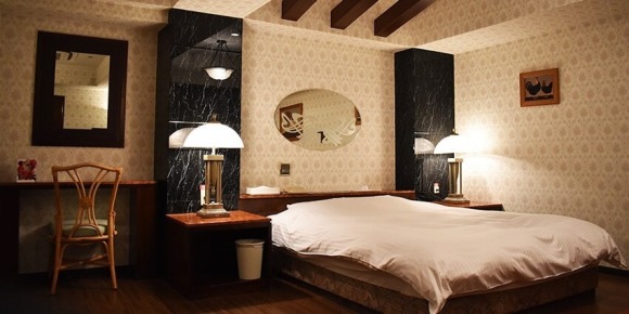 HOTEL Alpina 神戸