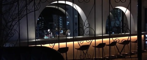 BAR LUX