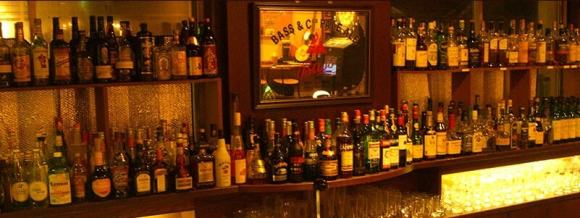 PUB POT STILL(ポット・スチル) 内装