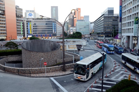 新宿駅西口