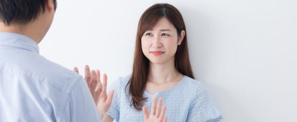 口説く　拒否