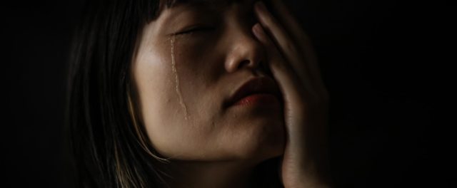 メンヘラ女性